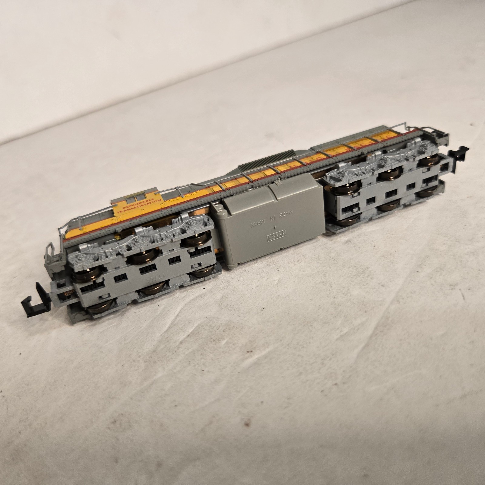 Atlas by Kato 4512 N Scale Union Pacific EMD SD-7 Loco. Runs
