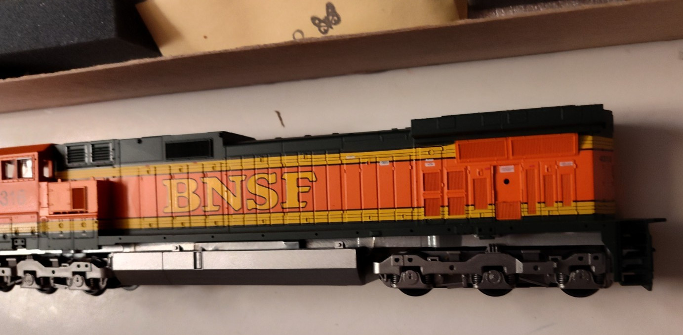 HO Scale Athearn BNSF C44-9W Locomotive no 4316 DUMMY