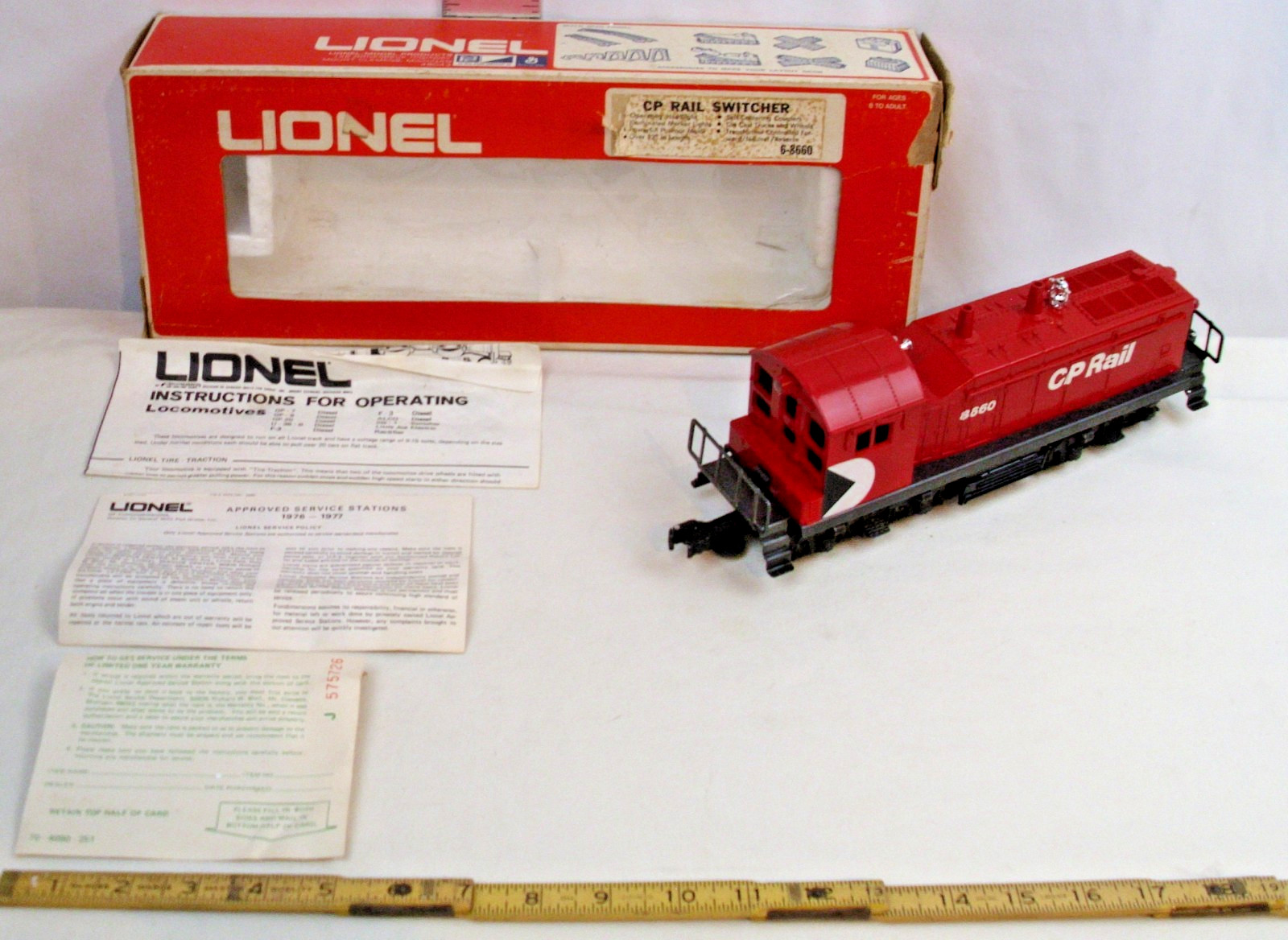 LIONEL CP RAIL SWITCHER DIESEL LOCOMOTIVE 4-0-4 O SCALE 1978 6-8660