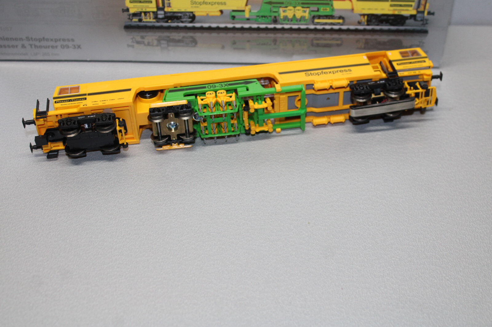 Viessmann 26096 DCC/MM Digital Rail Tamping Express Gauge H0 OVP
