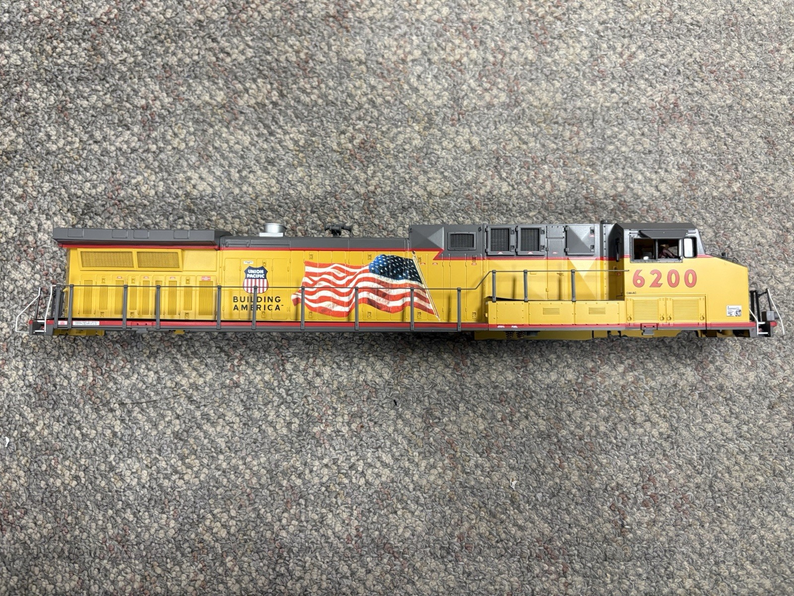 + MTH O Scale Premier Union Pacific #6200 AC4400cw Diesel Engine Shell For Parts
