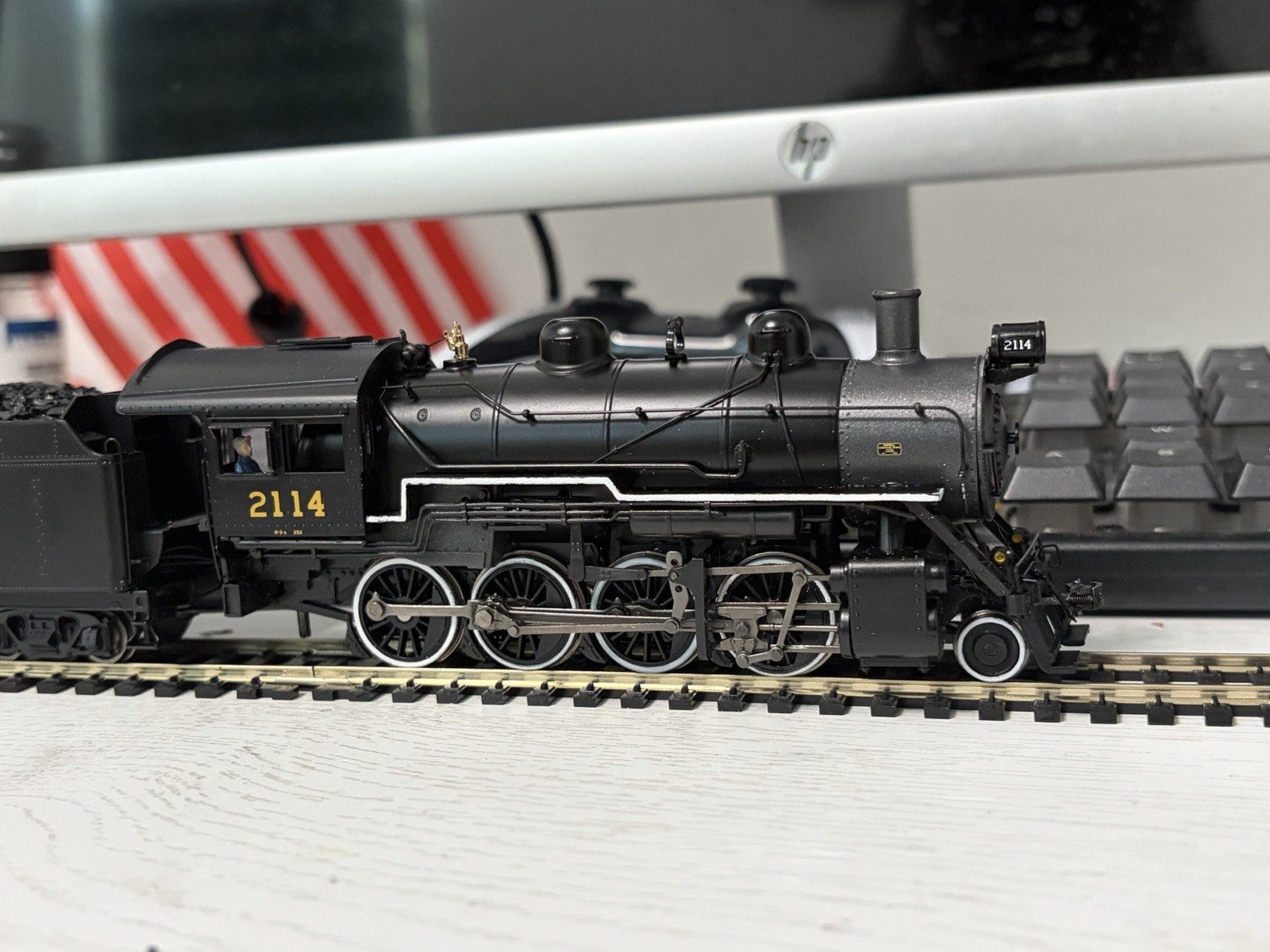 Broadway Limited 2-8-0 Consolidation CN DCC/Sound #2114 HO Customniezd
