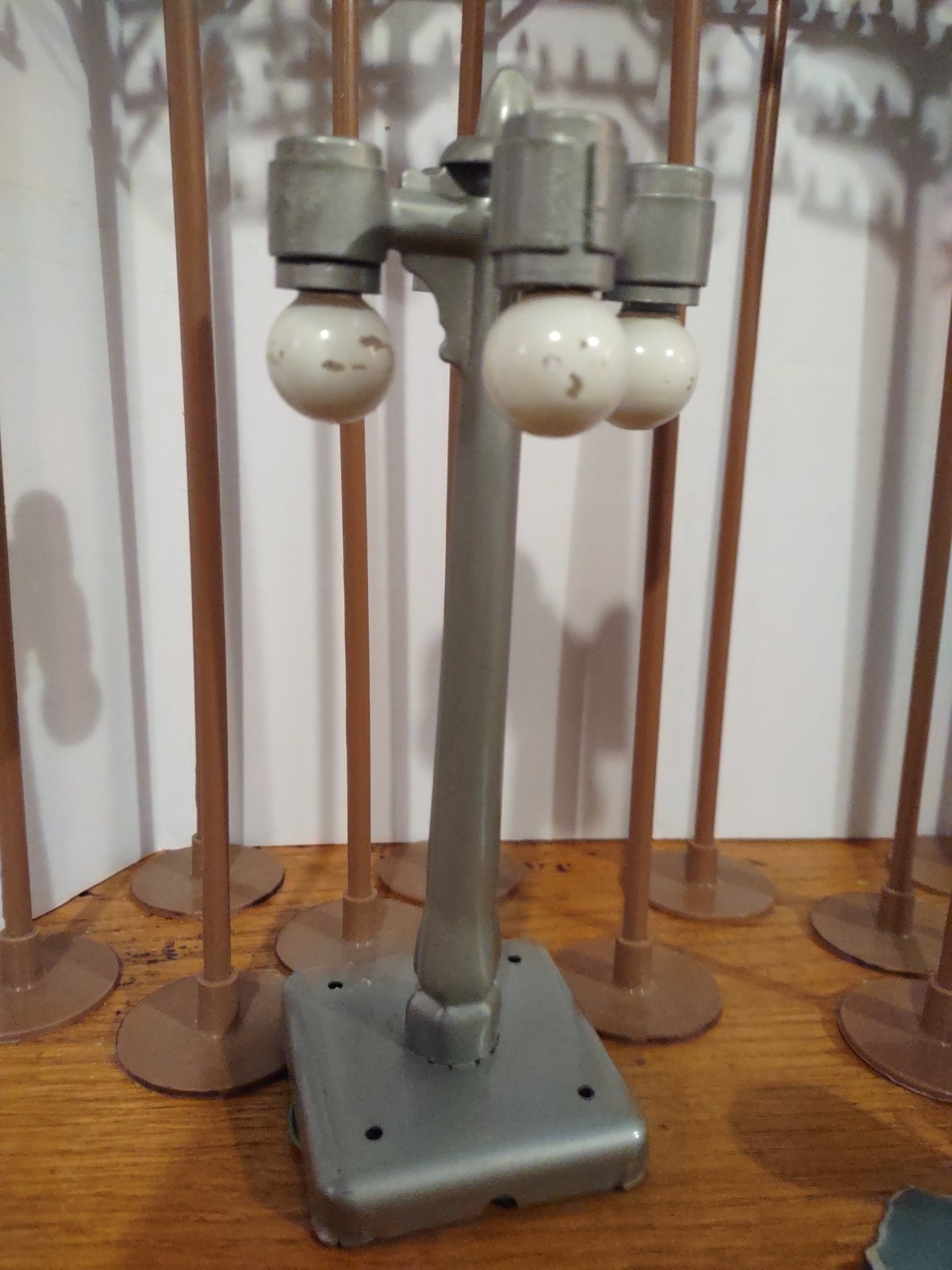 Vintage G Scale 13″ Utility Telephone Poles Lot Of 12 Street Lamp 2 Signal Light