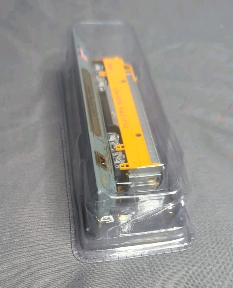 Vtg Del Prado Union Pacific FP-7 Locomotive-N Scale 1:160- Sealed Display Model
