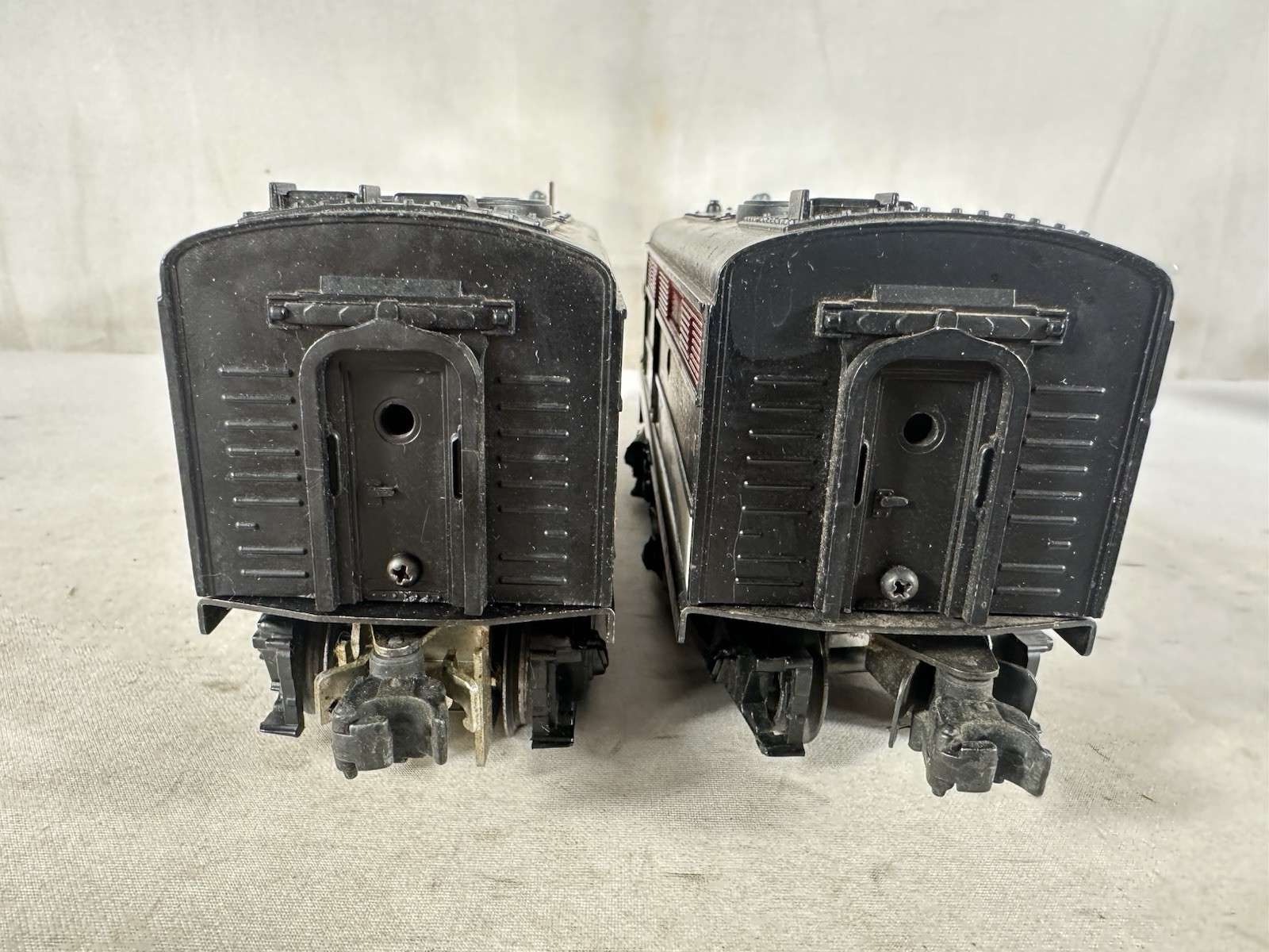 Desirable Lionel Original Postwar #209 New Haven A-A Alco Diesel Pair