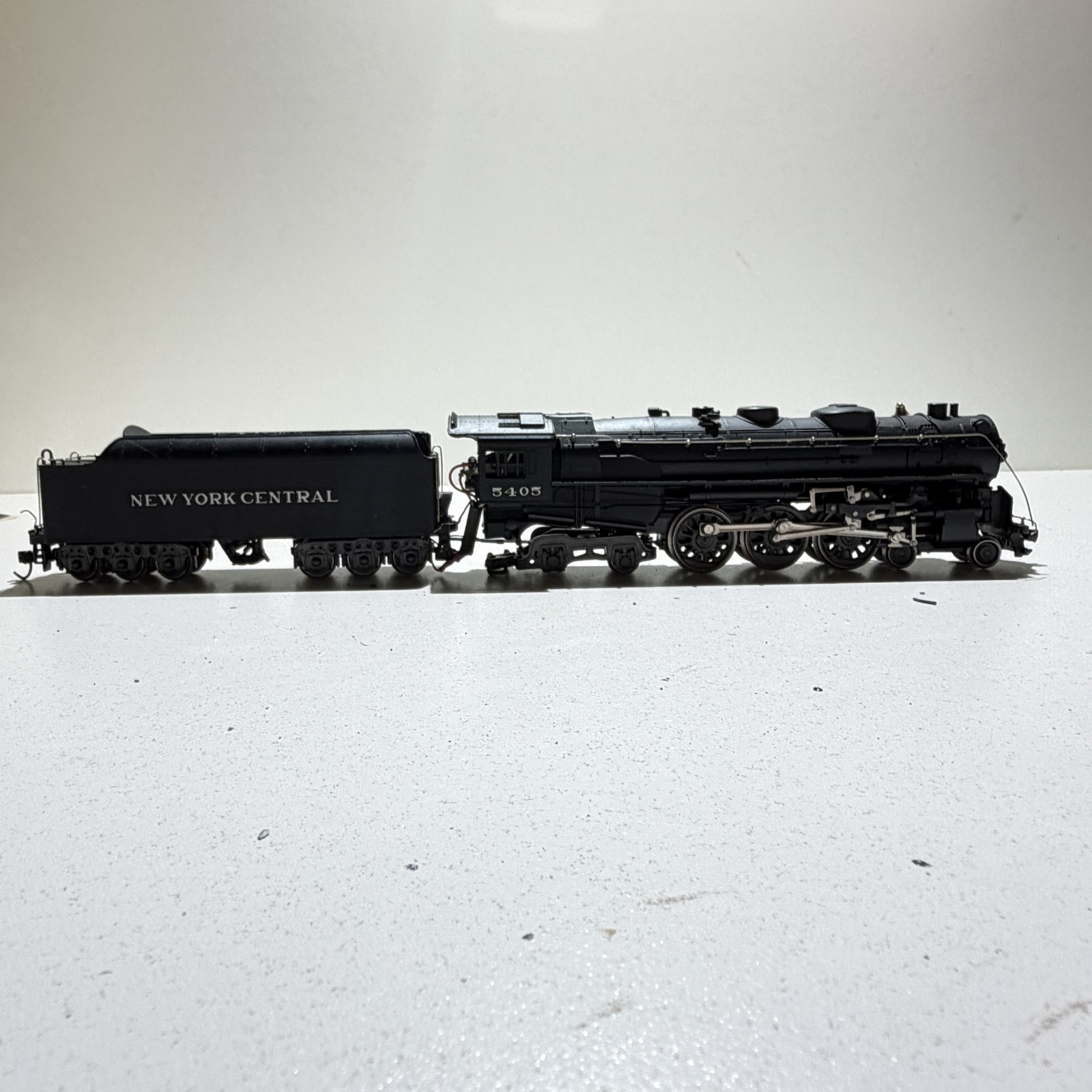 AHM Riverossi HO Scale New York Central #5405 4-6-4 Locomotive DCC No Box