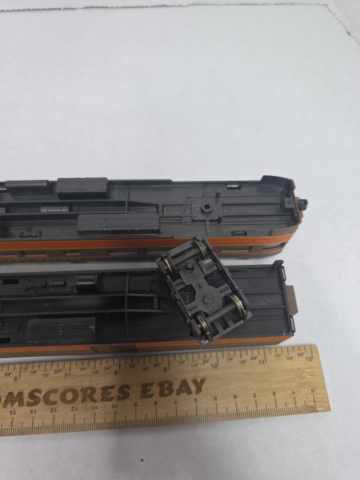 2 As Is Rivarossi Illinois Central Passenger Cars Gulfport Lake Michigan Read De