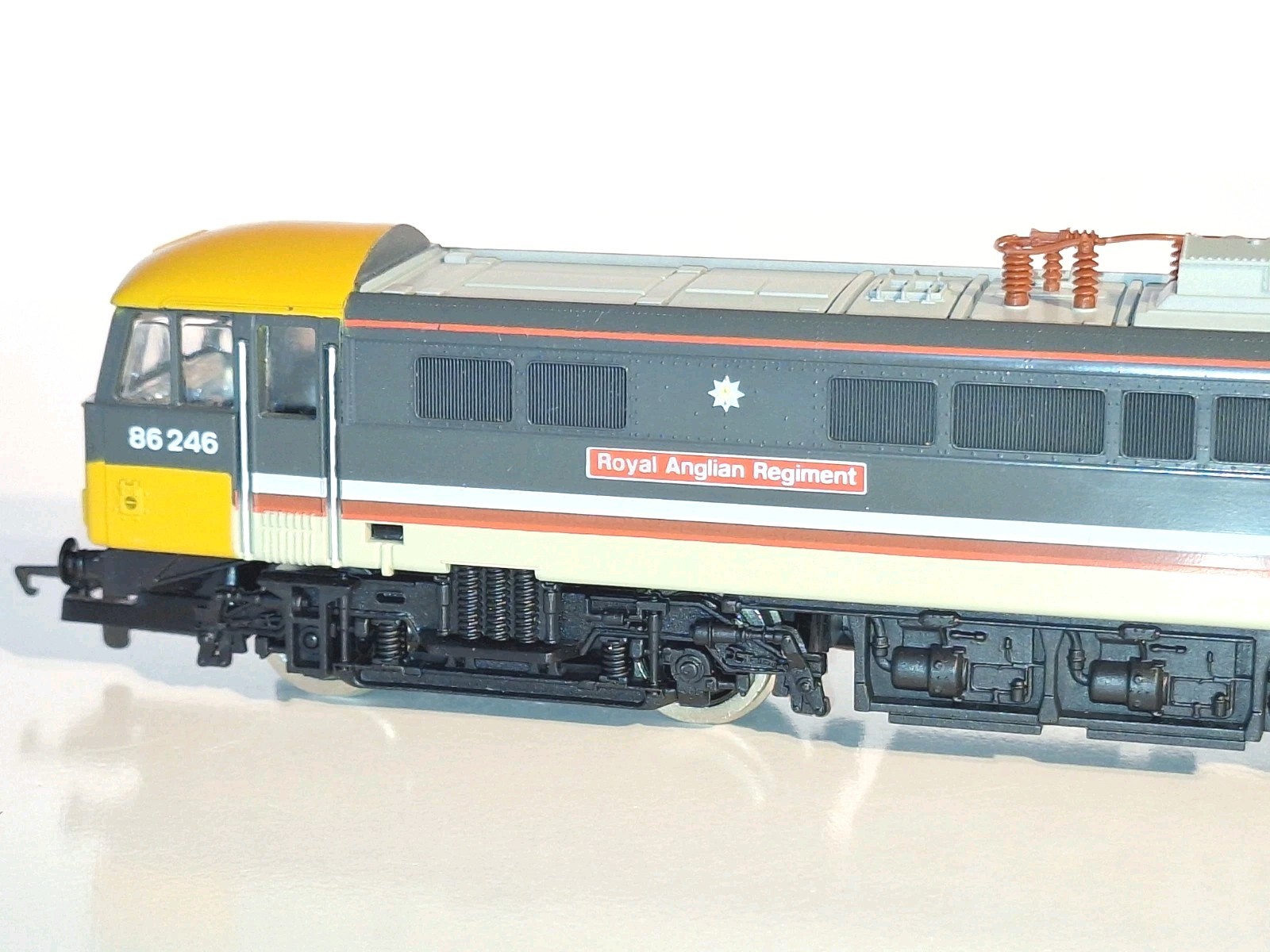 Hornby R800 BR Class 86 Electric Loco. New Old Stock. Mint Cond. Boxed. OO Scale