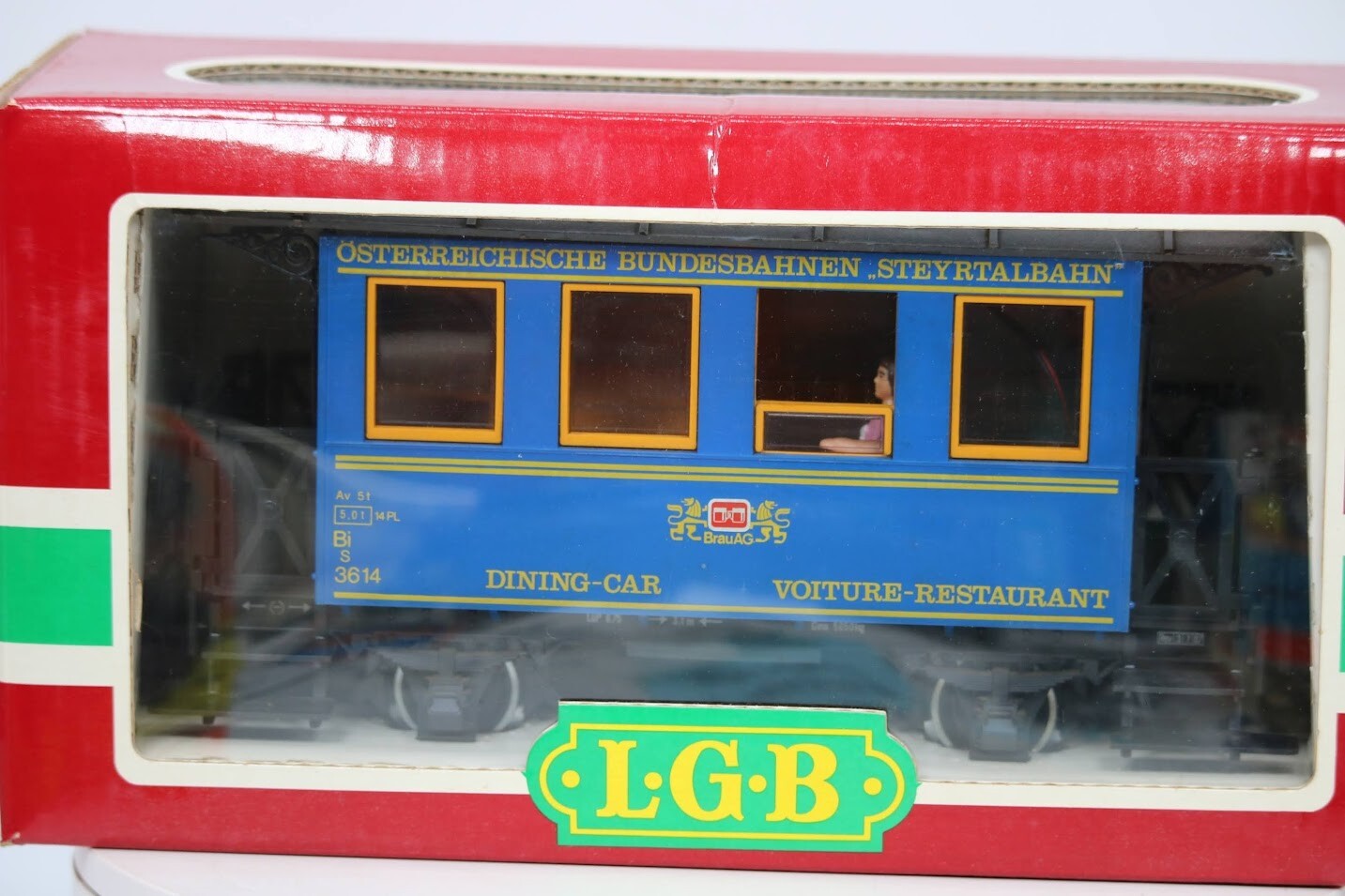 LGB 3013 Steyrtalbahn Dining Car – Österreichische Bundesbahnen Bi/s Type Coach