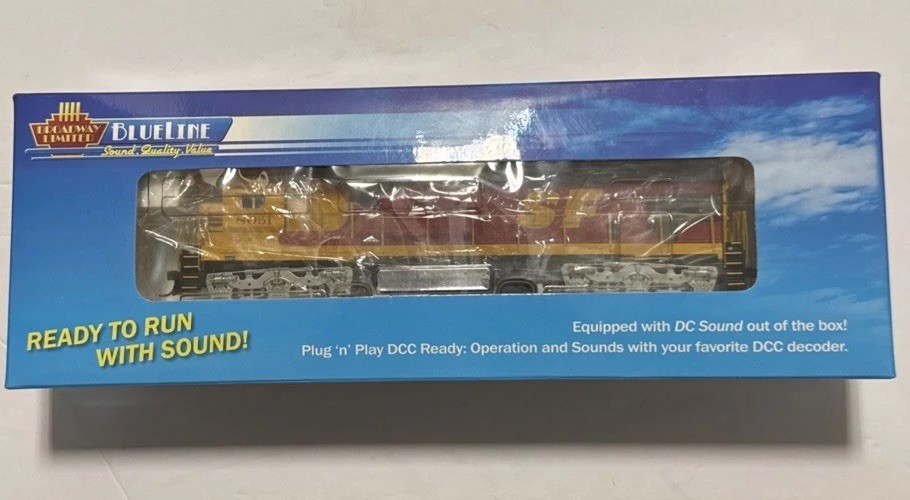 Broadway Limited BlueLine HO Scale GE C30-7 ATSF (DCC/Sound) Kodachrome #8051
