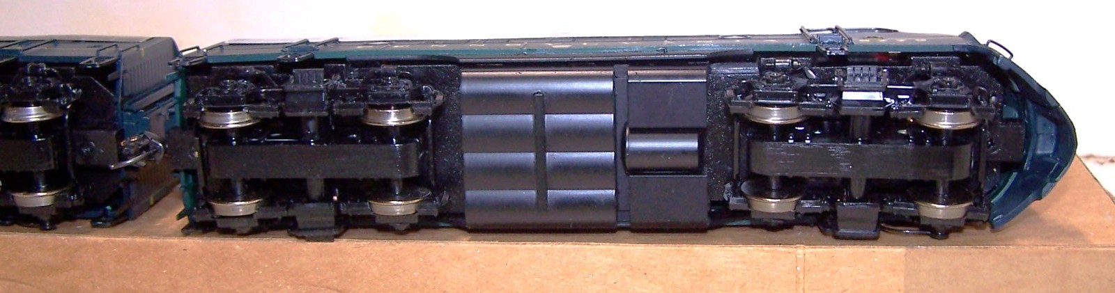 HO INTERMOUNTAIN F7a, F7b, BOWSER CABOOSE 478049, PENNSYLVANIA PRR 9779 DC