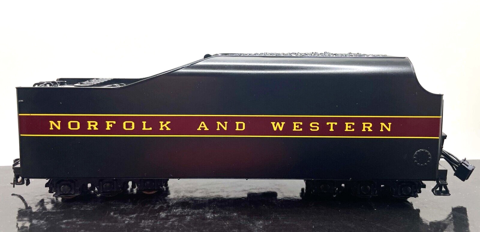 HO BROADWAY LIMITED 1113 CLASS J 4-8-4 STEAM NORFOLK & WESTERN NW 600 FOR REPAIR