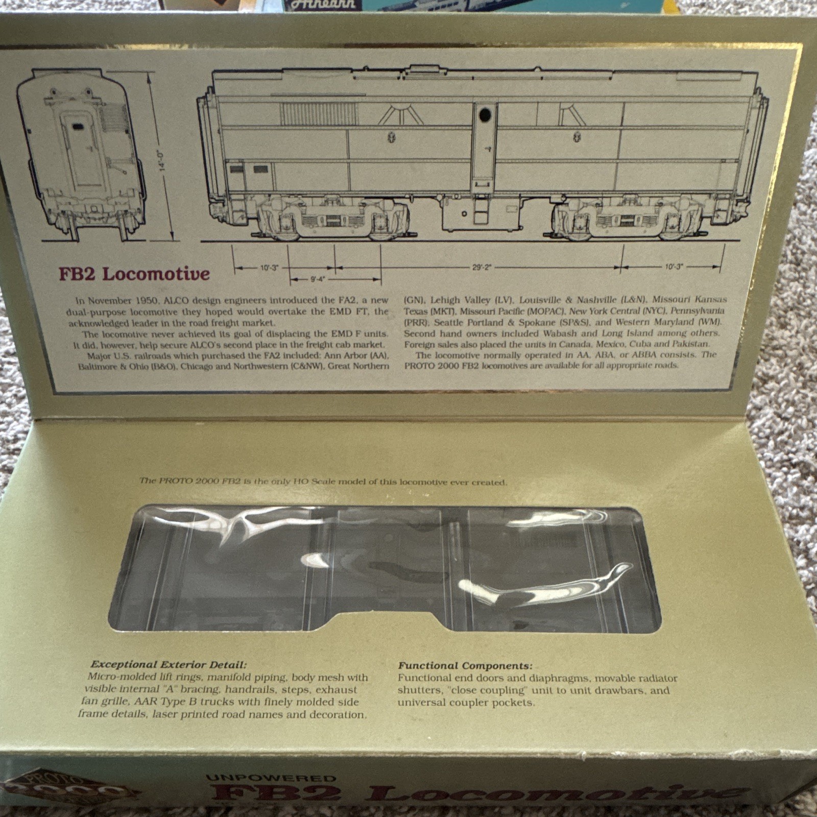 PROTO 2000 FB2 Diesel Locomotive HO Unpowered DC Analog Beige