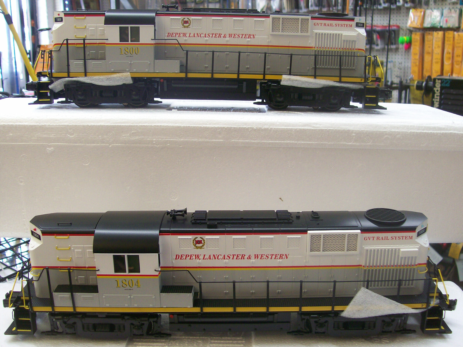 MTH Premier Exclusive Depew, Lancaster & Western RS-11 Cab # 1804 for E-Z Catch
