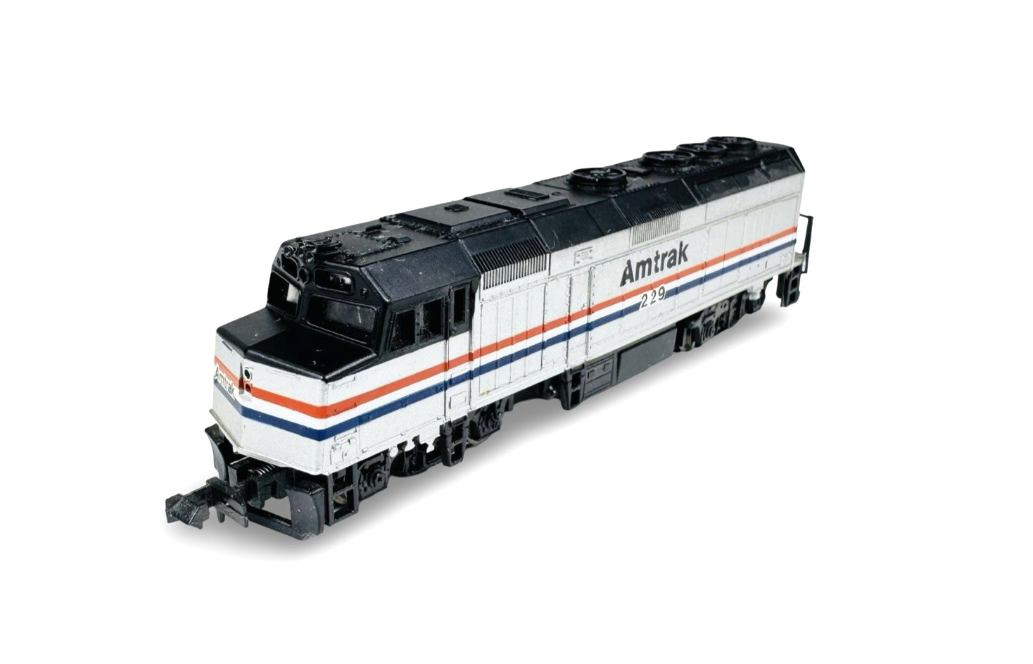 #7601 Life-Like N Scale Amtrak F40 Locomotive w/Dummy and Caboose Set