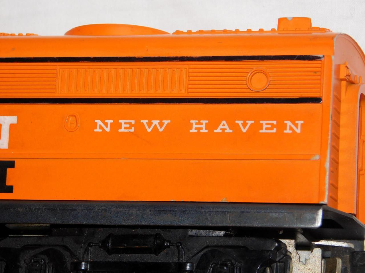 Scarce Lionel 232 New Haven A Alco Diesel 1962 only Runs Black Stripe Postwar