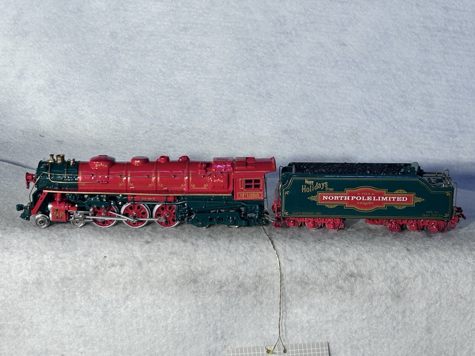 Festive Franklin Mint/Mantua North Pole Ltd. 4-6-4 Christmas Locomotive HO