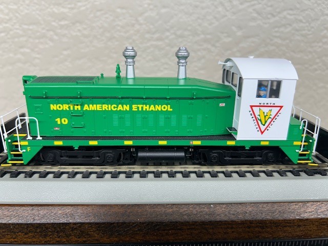 NORTH AMERICAN ETHANOL SW9/1200 SWITCH LOCO- DCC – HO Scale “QUANTUM SOUND” NEW