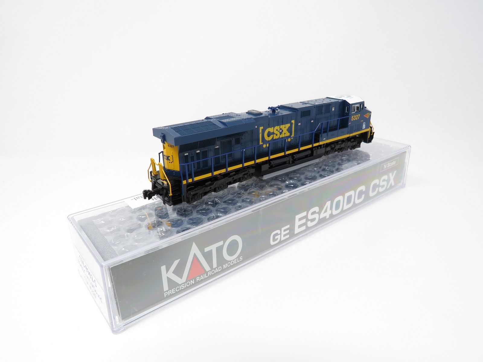 Kato N 176-8962-S Sound DCC CSX #5327 GE ES40DC Diesel Locomotive ESU LokSound