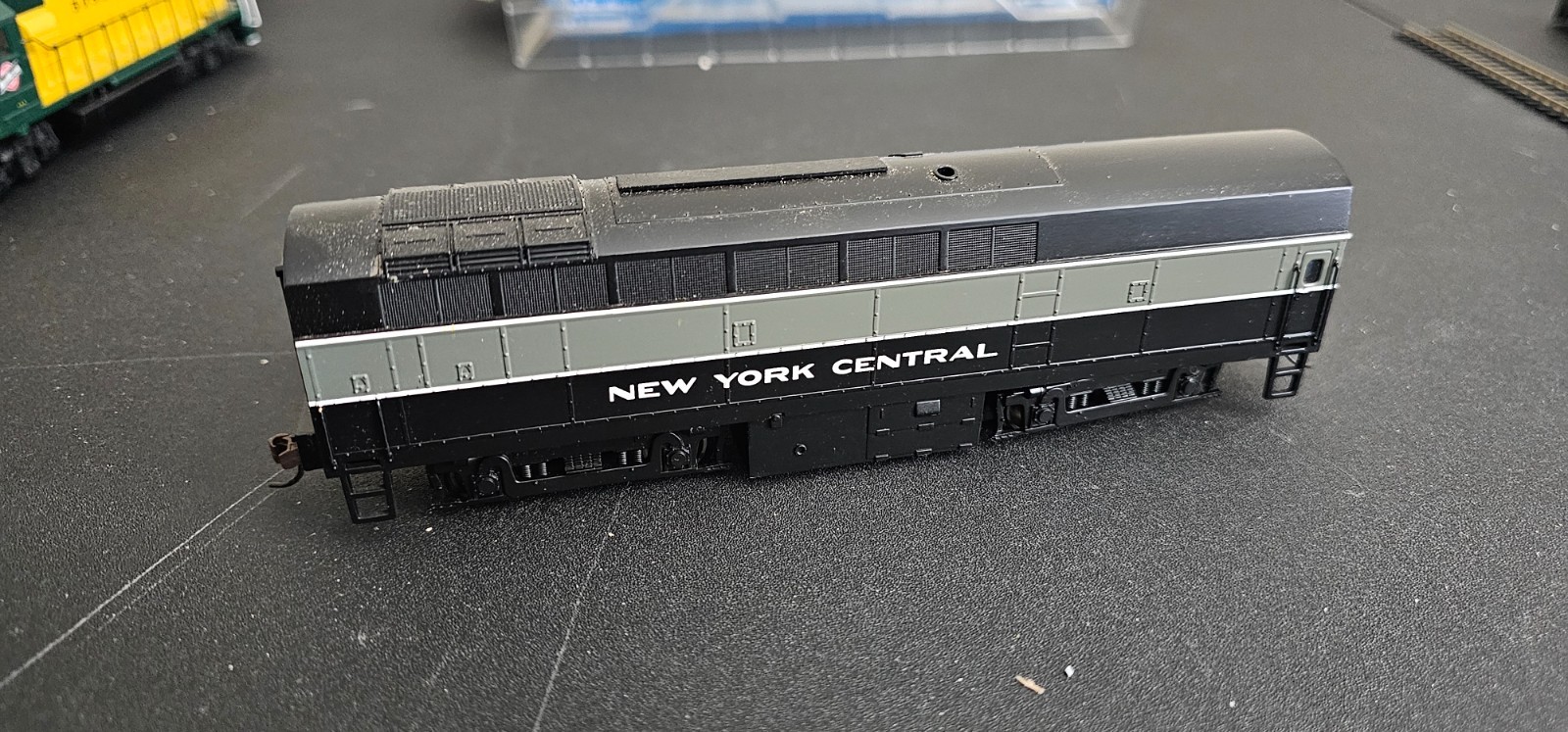Bachmann 61803 HO Gauge Baldwin RF-16 Shark NYC B Unit Diesel Loco DCC Fitted