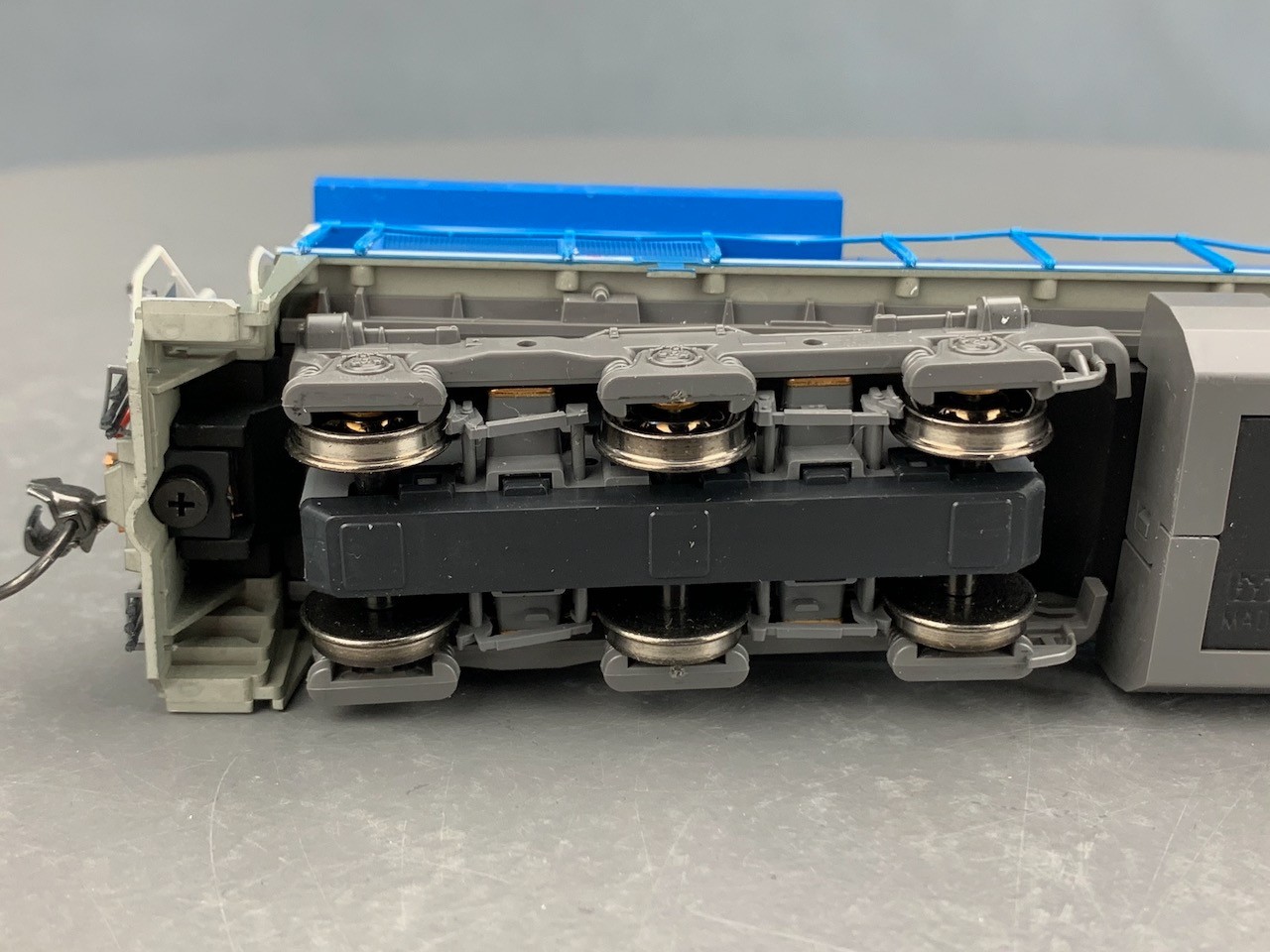 HO Kato 37-6432 AC4400CW Locomotive CEFX Leasing DCC/non-SND HO8154