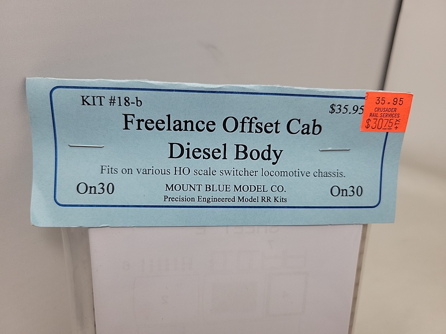 Mount Blue On30 Kit 18-B: Freelance Offset Cab Diesel Body, sealed