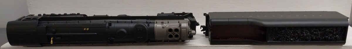 Lionel 6-18010 O PRR 6-8-6 Turbine Steam Locomotive & Tender with RS #6200 EX