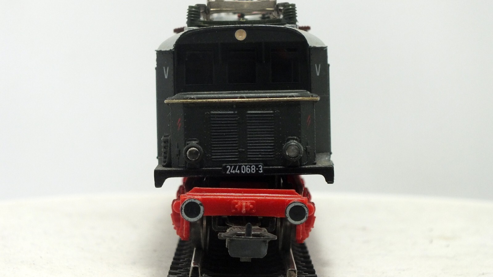 Vintage Piko H0 BR 244 068 3 E44 DR Electric Locomotive.