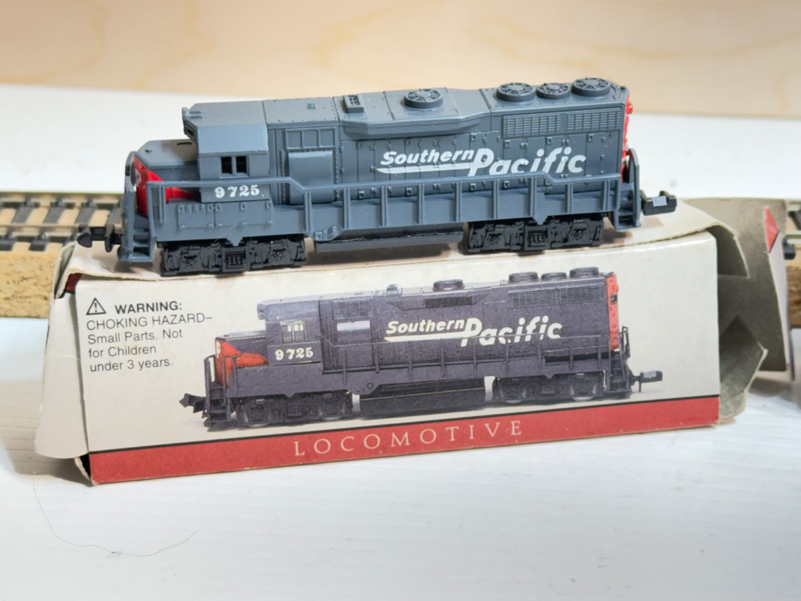 Lot of 6 High Speed Metal Products Southern Pacific Locomotive Model Train