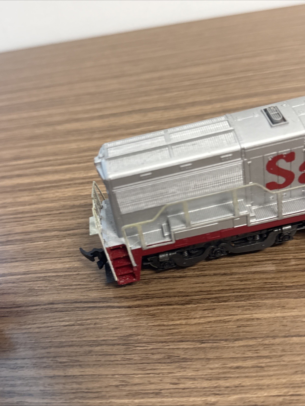 Vintage Rivarossi HO Santa Fe #350 powered diesel engine Made In Italy