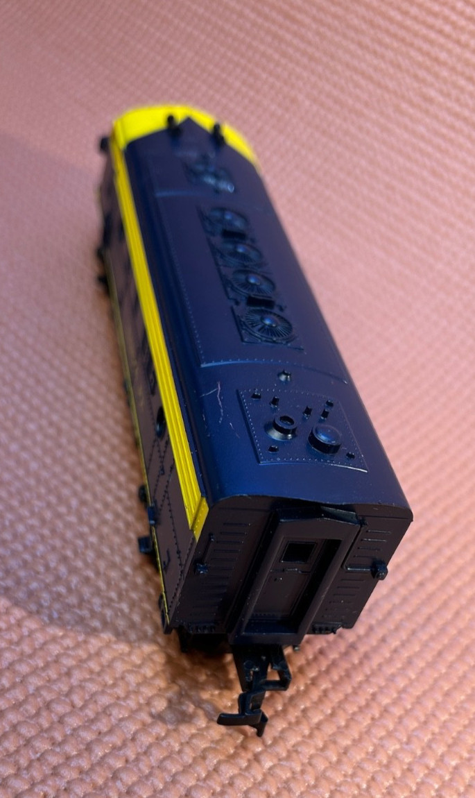 HO Diesel Locomotive Santa FE, Blue Yellow Model Railroad WORKs lot 5-3 bin2