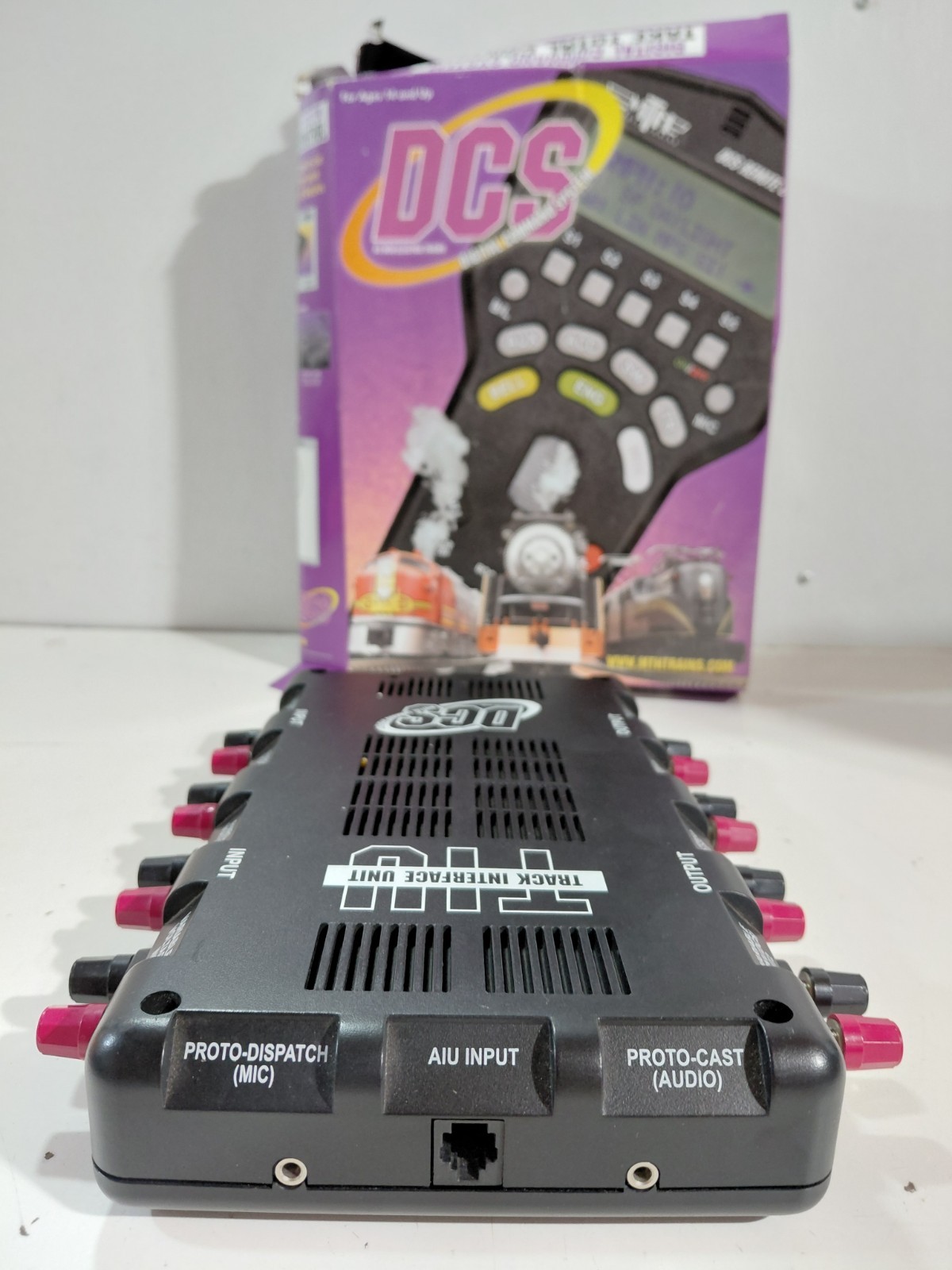 MTH O Gauge Model Railroad DCS Remote Control & Track Interface Unit w/Box