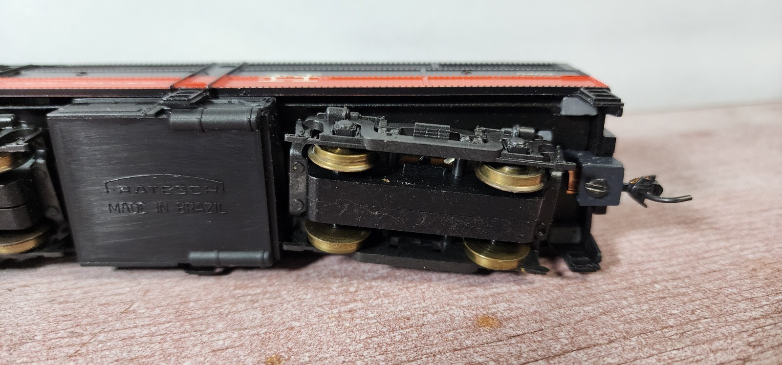 New Haven RR ALCO FA-1 Diesel Orange & Black Paint 0409 Fratesch HO Custom Paint