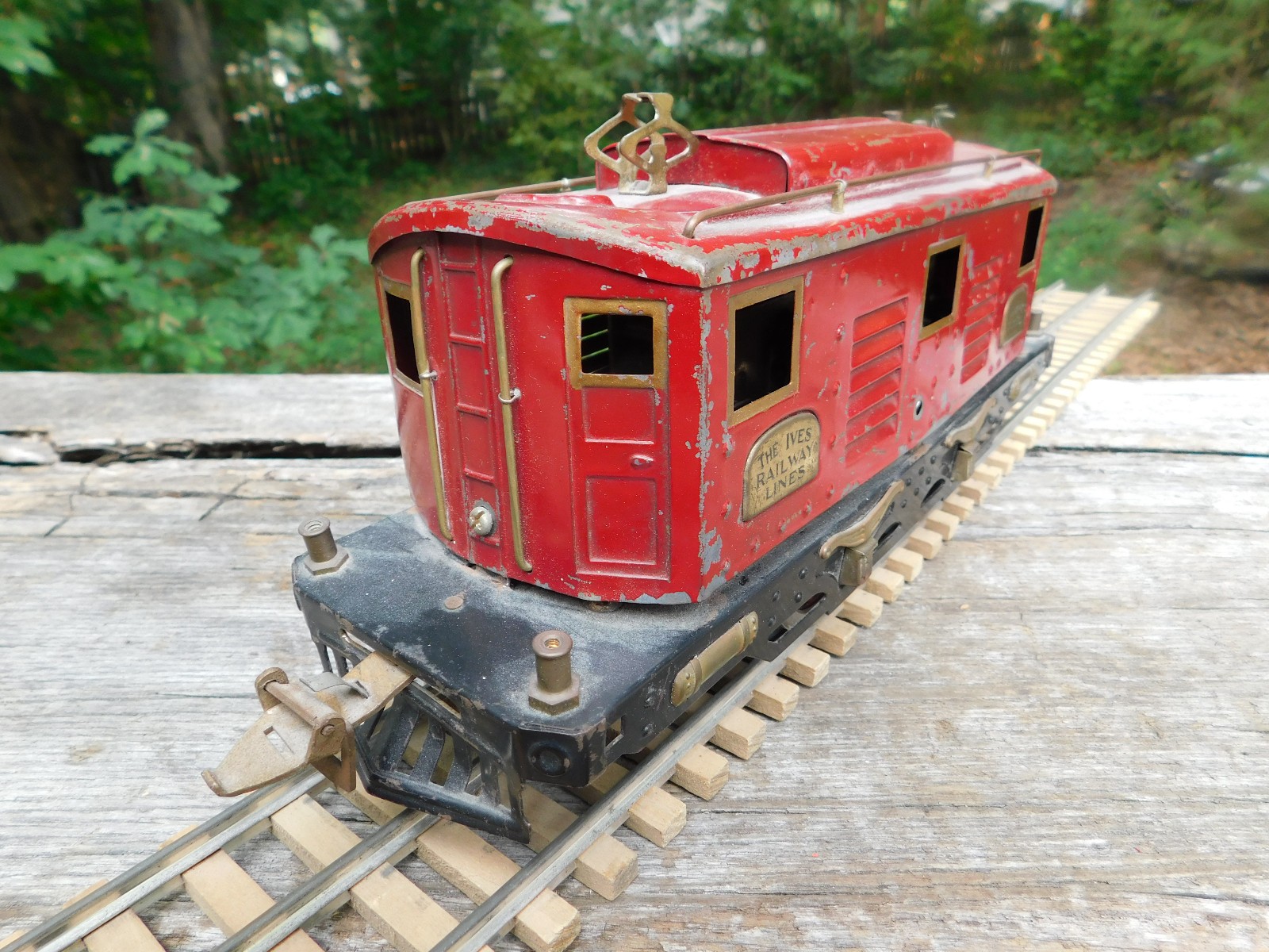 3235 Ives PreWar 1920’s Wide Gauge Standard Gauge Electric Locomotive 0-4-0