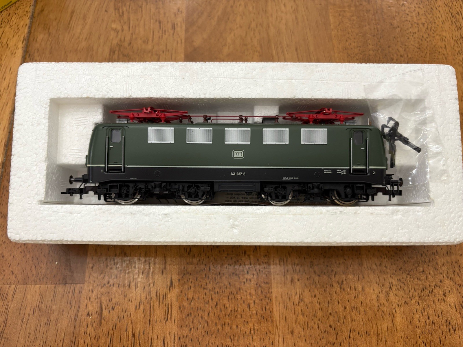 Fleischmann 4326 Electric Locomotive Series 141 237-8 DB Green Gauge H0 OVP