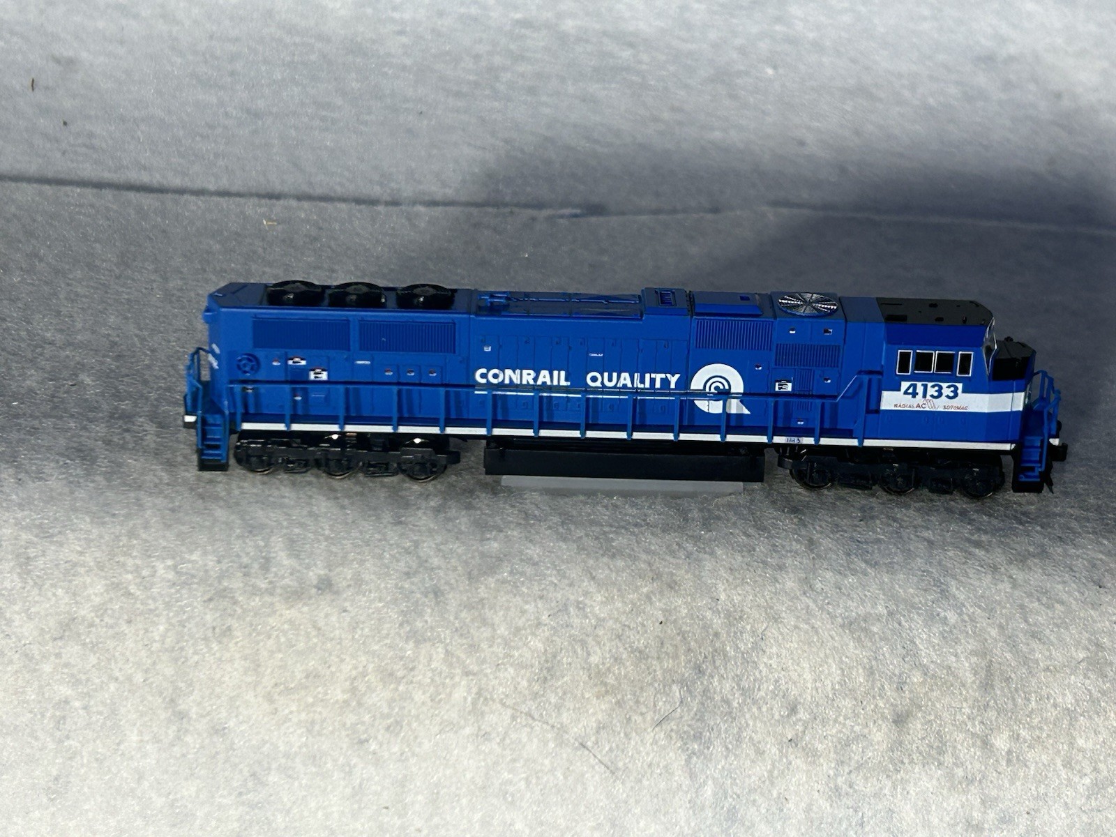 Beautiful KATO Conrail RR SD-70MAC Diesel Engine N GAUGE