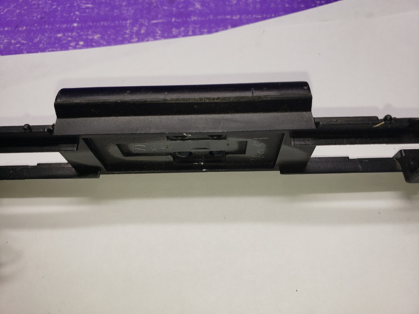 F45 DIECAST METAL UNDERFRAME CHASSIS HEADLIGHT ASSEMBLY HO SCALE PART 36051 Lot