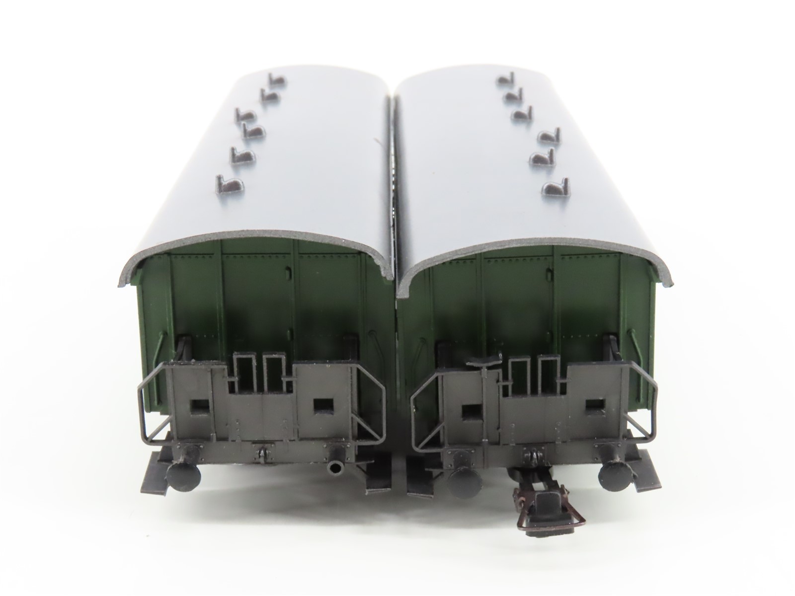 HO Scale Roco 41044 DB Deutsche Bundesbahn 0-6-0T BR80 Steam Passenger Train Set