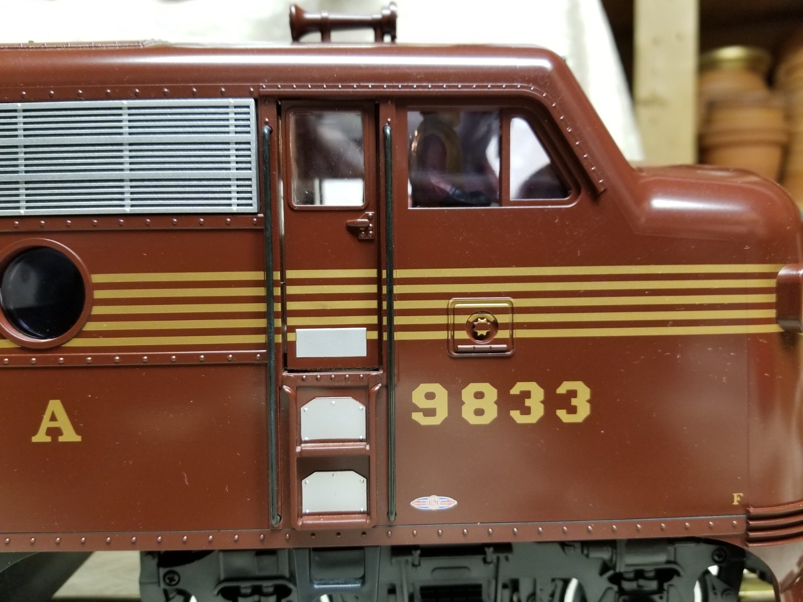 LGB 25570 & 25582 PRR Pennsylvania F7A & F7B Diesel Engines – Lights/Sound NEW