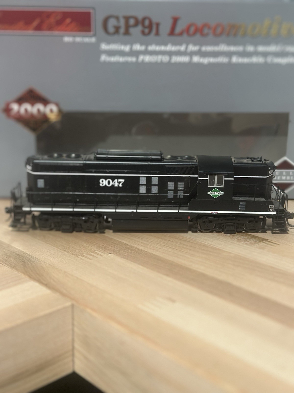 Proto 2000 HO EMD GP9 Illinois Central IC #9047 DCC Sound USED