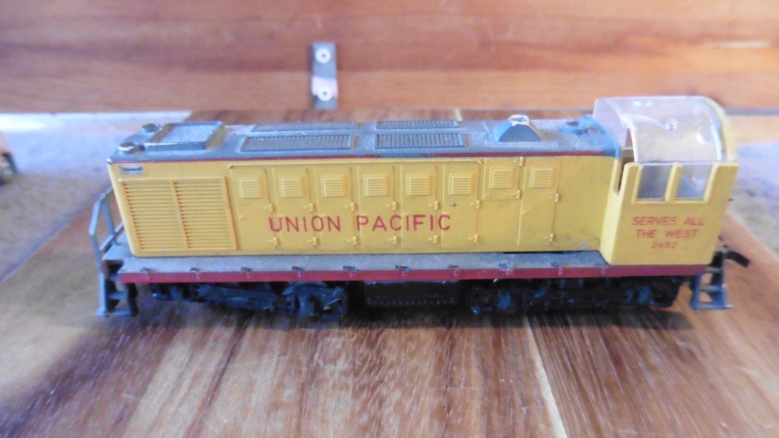 3 Miniature Union Pacific Replica Locomotive Die Cast Trains #3258 #2452 RSO