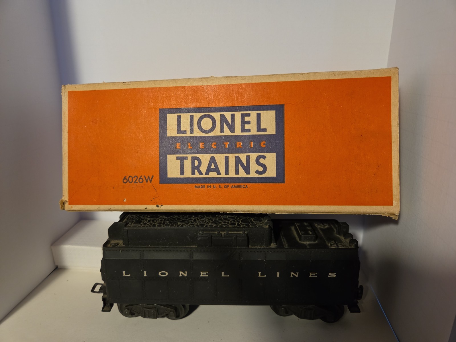 Lionel Post War 6026W Whistling Tender (STUNNING)