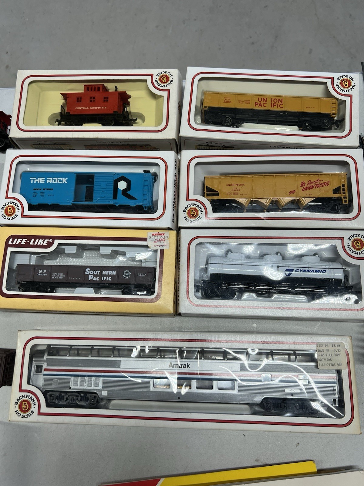 HO Scale Train Huge Lot-Bachmann – Atlas – Life Like – Mehano – Read