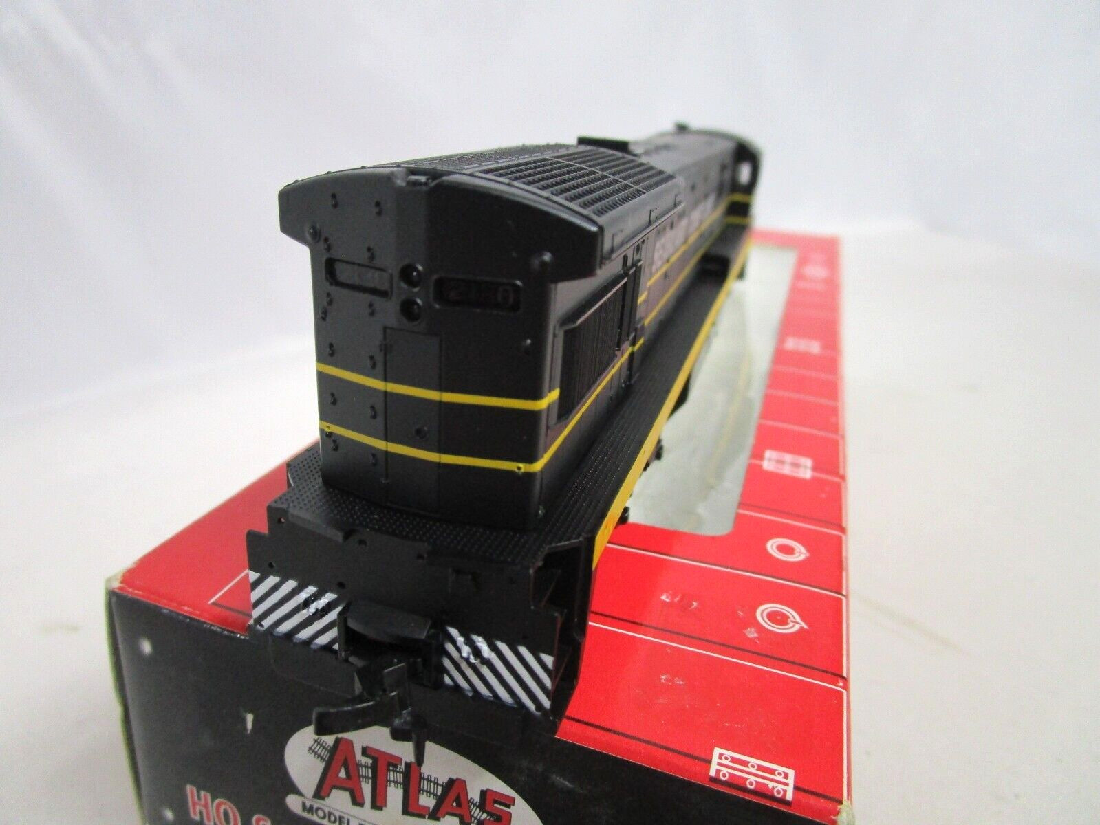 Atlas HO Scale SCL Seaboard Coast Line GE U36C Diesel Locomotive #2130 DCC Ready
