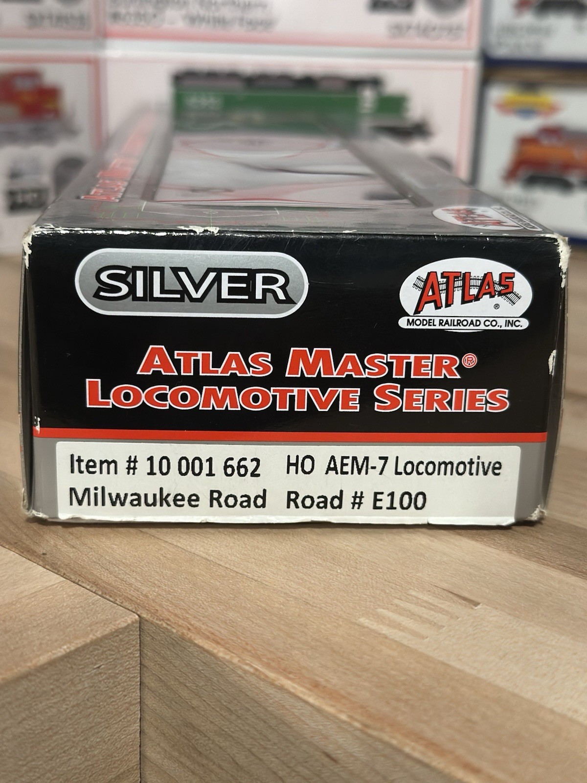 Atlas Master Silver HO AEM-7 Milwaukee Road E100 DC LNIB