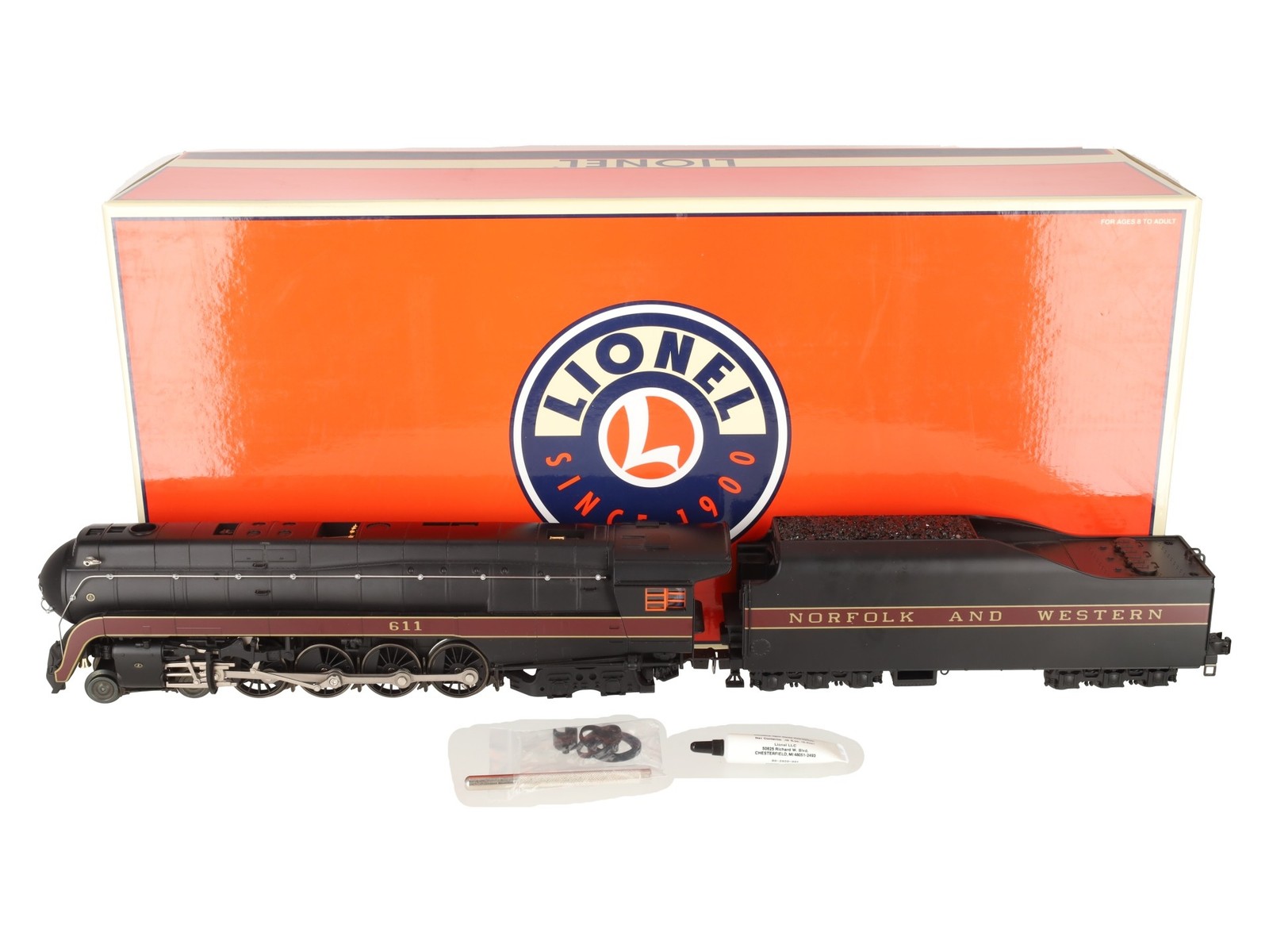 Lionel 6-38095 O Norfolk & Western 4-8-4 J-Class Steam Locomotive & Tender #611