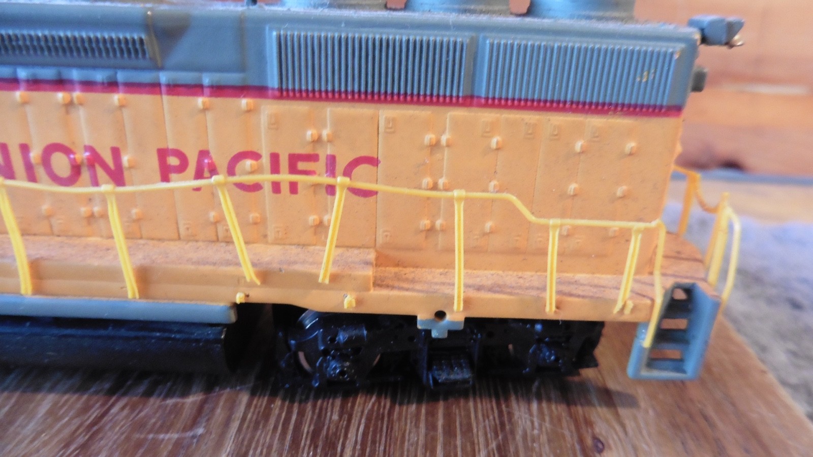 3 Miniature Union Pacific Replica Locomotive Die Cast Trains #3258 #2452 RSO
