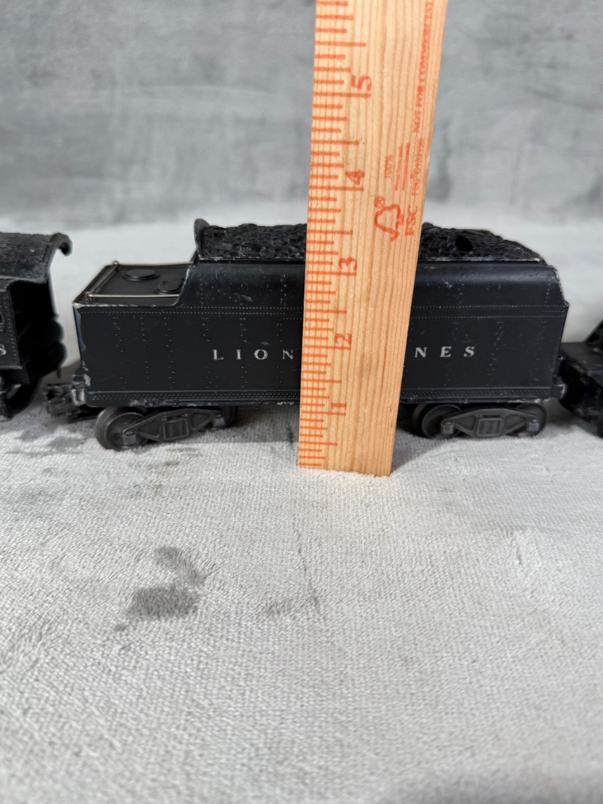 Vintage 1950s Lot of 3 LIONEL 6466WX 027 Gauge No 1130 & 2018 Locomotive Trains