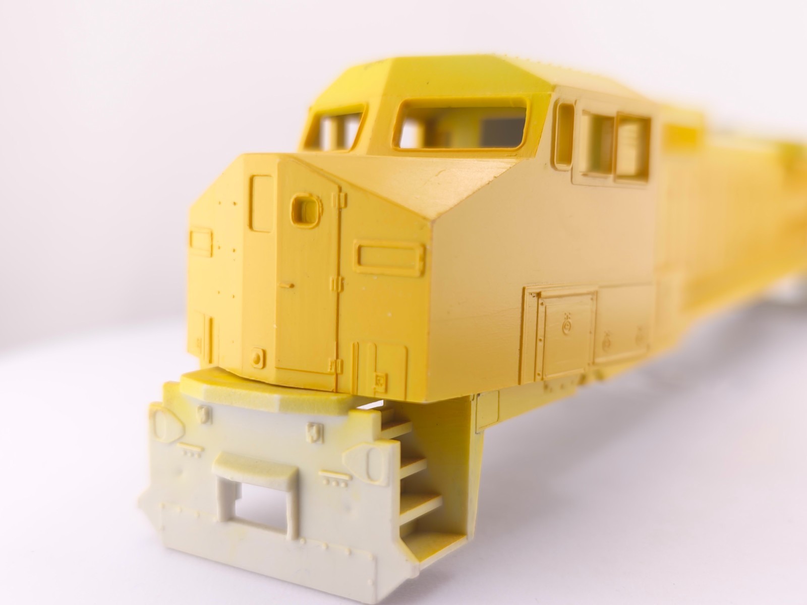 *READ* Rail Power Products? RPP HO Scale GE Dash 8-40W Locomotive Shell ONLY