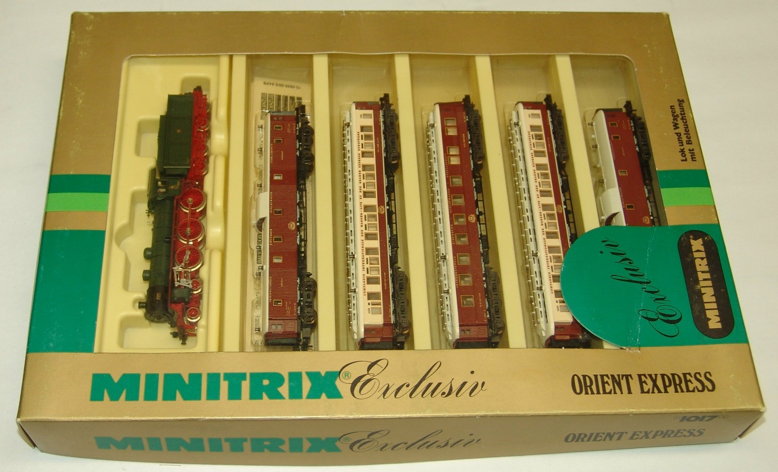 MINITRIX N SCALE 1017 ORIENT EXPRESS 5 CAR PASSENGER SET WITH 2-6-0 (L